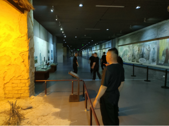 1720596000697114.png 諸城守押大隊黨支部超然臺黨性教育基地開展“不忘初心、牢記使命”現(xiàn)場教學活動404.png